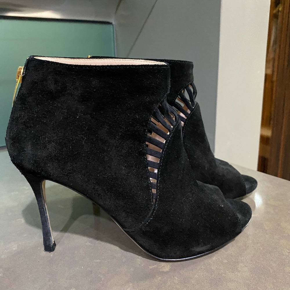 Italian company booties with a heel